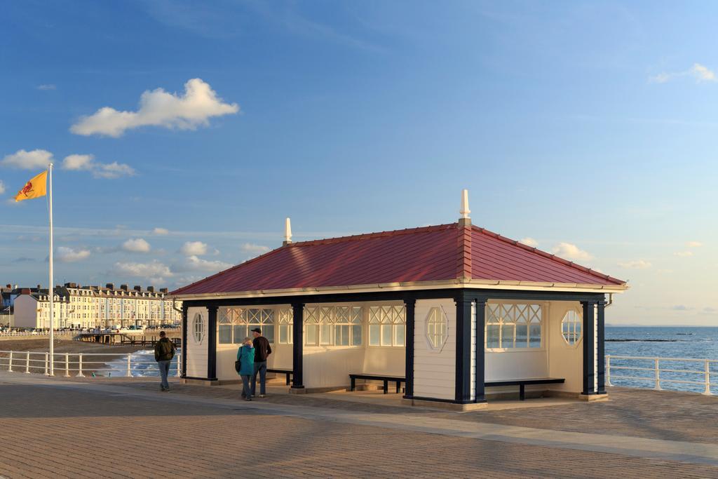 Beachfront Boutique Seafront Apartment Aberystwyth Exterior photo